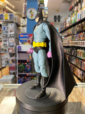 Detective Comics #27 Batman (DC Multiverse, Mcfarlane) **CHASE** - Bitz & Buttons