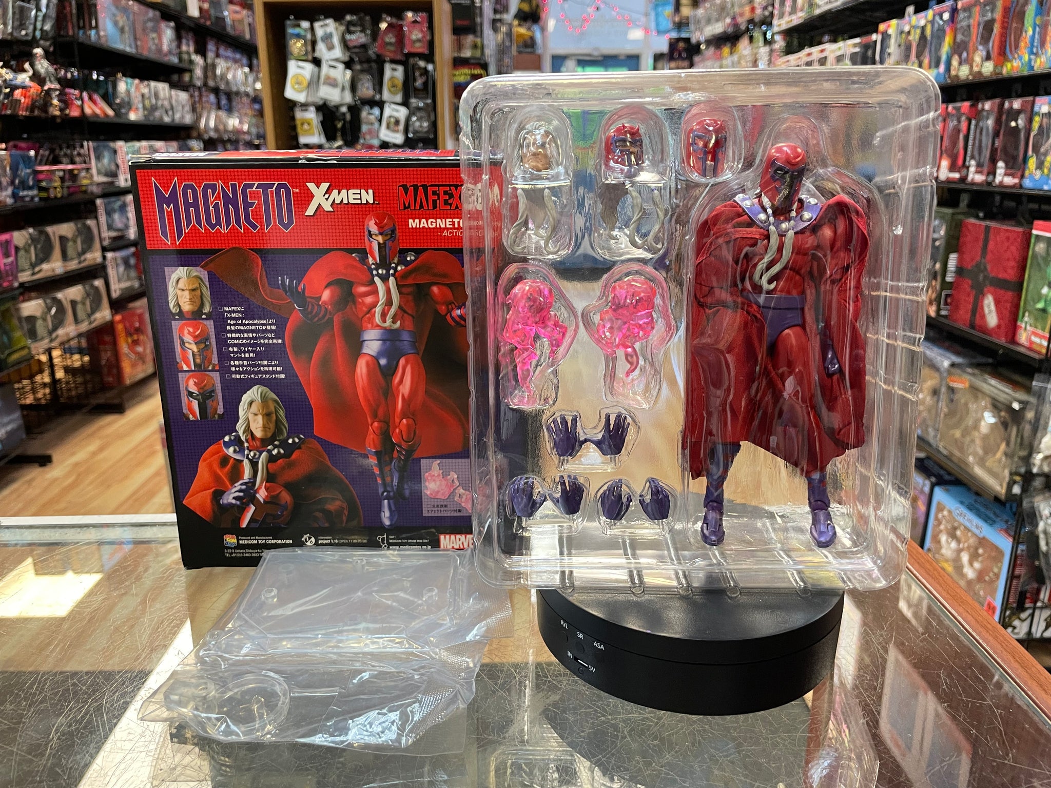 Magneto Comic Ver. NO. 128 (Medicom Mafex, Marvel, X-Men) COMPLETE