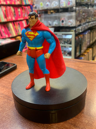 Classic Superman (Super Powers, McFarlane) - Bitz & Buttons