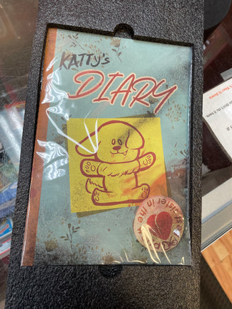 Katty The Twin 1/6 Scale BIT008A (The Bitten, Asmus Toys) - Bitz & Buttons