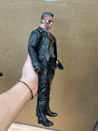 Battle Damaged 2.0 T-800 DX46 (Terminator, Hot Toy) SEALED - Bitz & Buttons