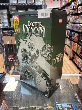 Doctor Doom #CMS-022 (Hot Toys, Marvel) COMPLETE - Bitz & Buttons