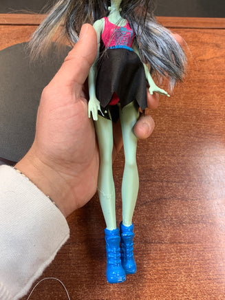 Ghoul Spirit Cheer Leader Frankie Stein (Vintage Monster High, Mattel) - Bitz & Buttons