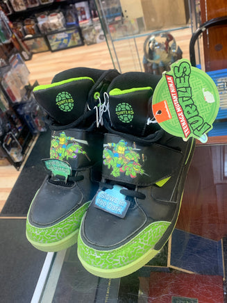 Glow in the Dark Kids Womans Sneakers SZ 6 (Vintage TMNT Ninja Turtles, API ) - Bitz & Buttons