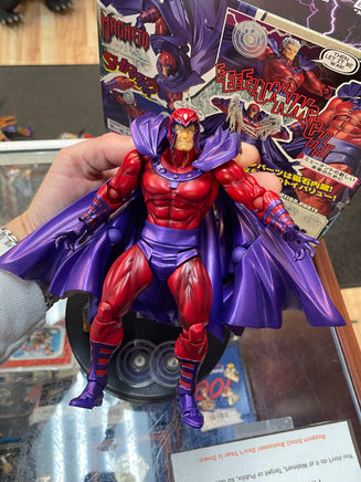 Magneto (Revoltech Amazing Yamaguchi, Marvel X-Men) INCOMPLETE - Bitz & Buttons