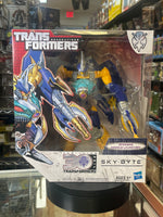 Sky Bite Voyager Class (Transformers Generations Thrilling 30, Hasbro) - Bitz & Buttons