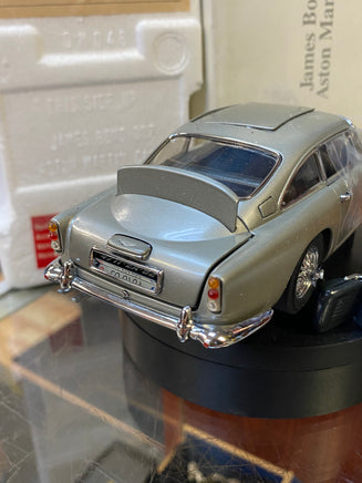 James Bond 007 Aston Martin DB5 1/24 Scale (Danbury Mint, Diecast) - Bitz & Buttons