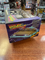 Delorean Time Machine 1/15th (Back To The Future, Diamond Select Toys) SEALED