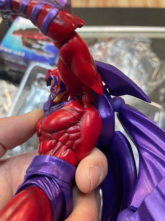 Magneto (Revoltech Amazing Yamaguchi, Marvel X-Men) INCOMPLETE - Bitz & Buttons