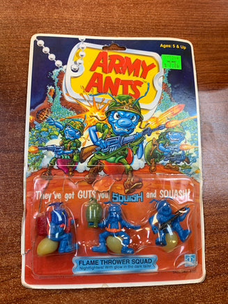Flame Thrower Squad with Card Back 5422 (Vintage Army Ants, Hasbro) COMPLETE - Bitz & Buttons