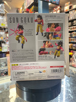Super Saiyan 4 Son Goku (Bandai, Dragon Ball Z) **USED**