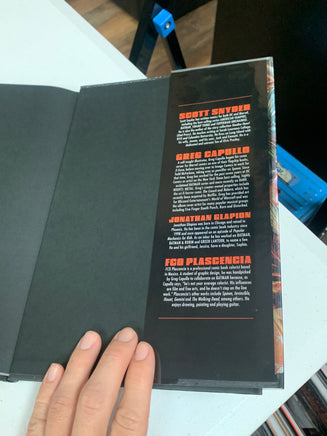 Dark Nights Metal (DC Comics Trade Hardback) - Bitz & Buttons