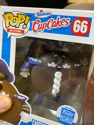 Captain Cupcake #66 (Funko Pop, Ad Icons) EXCLUSIVE - Bitz & Buttons
