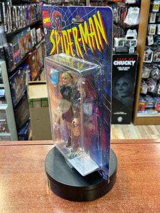 Gwen Stacy (Marvel Legends Retro, Hasbro) SEALED - Bitz & Buttons