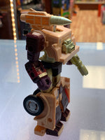 Detritus Deluxe (Transformers Legacy ,Hasbro) Complete