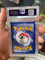 Charizard Holo 4/102 (Pokemon, Wizard) **PSA 2**