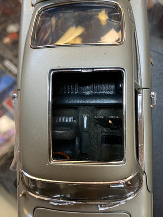 James Bond 007 Aston Martin DB5 1/24 Scale (Danbury Mint, Diecast) - Bitz & Buttons