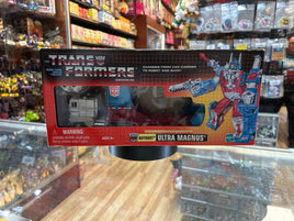 Ultra Magnus (Vintage Transformers Commemorative Series, Hasbro) **SEALED**