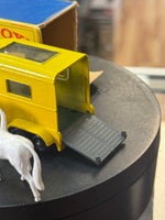 Yellow Pony Trailer with Horses Diecast (Vintage Matchbox, Lesney) - Bitz & Buttons