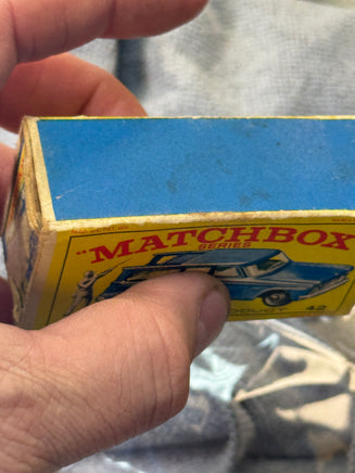 Studebaker Station Wagon 42 Diecast (Vintage Matchbox, Lesney) - Bitz & Buttons