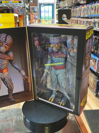 Island Earth Metaluna Mutant (Universal Monsters, NECA) **Scratch Dent** - Bitz & Buttons