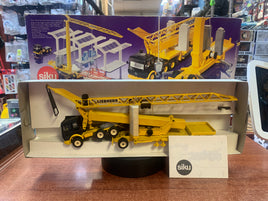 CAT Tractor Truck with Tower Crane 3913 1/55 Scale ( Vintage SIKU CAT) - Bitz & Buttons