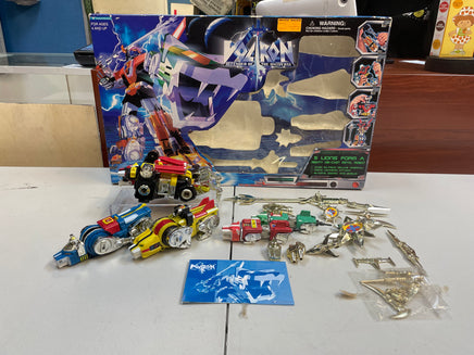 Metal Diecast 5 Lions Form A (Voltron Defender, Trendmasters) **COMPLETE** - Bitz & Buttons