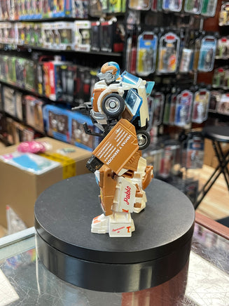 Wheeljack ROTB Deluxe Class (Transformers Studio Series, Hasbro) **COMPLETE** - Bitz & Buttons