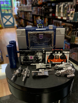 Soundwave G1 ReISsue  (Transformers Deluxe Class, Hasbro) Complete