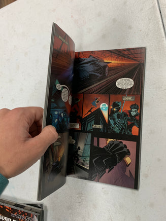 Batman The City Of Owls Volume 2 (DC Comics Trade TPB, Batman) - Bitz & Buttons