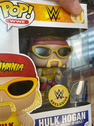 Hulk Hogan #11 (Funko Pop, WWE) SHOP EXCLUSIVE - Bitz & Buttons