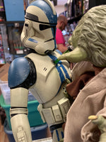 Yoda & Clone Trooper Premium Format Statue (Sideshow, Star Wars)