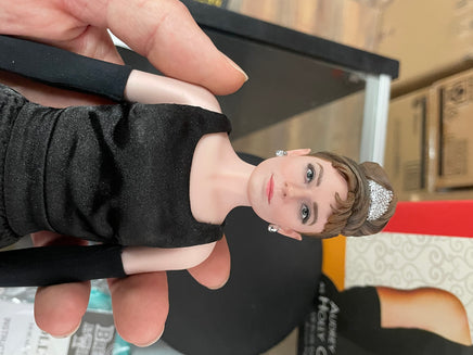 Audrey Hepburn as Holly -1/6 Scale- (Breakfast at Tiffany's, Star Ace) **COMPLETE** - Bitz & Buttons