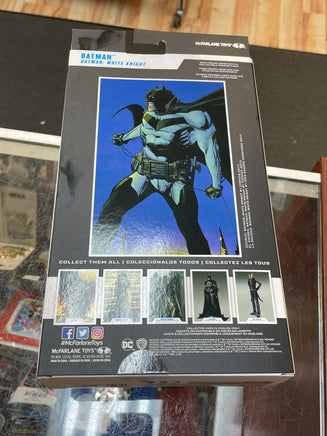 White Knight Batman  (DC Multiverse, McFarlane) *SEALED* - Bitz & Buttons