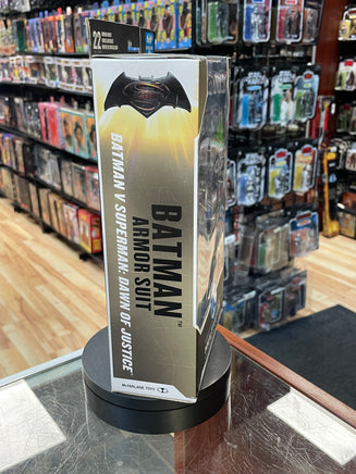 Armor Suit Batman CHASE(DC Multiverse, Mcfarlane) SEALED - Bitz & Buttons