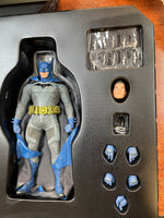 Ascending Knight Batman PX Exclusive (DC Comics, Mezco One:12) **COMPLETE** - Bitz & Buttons