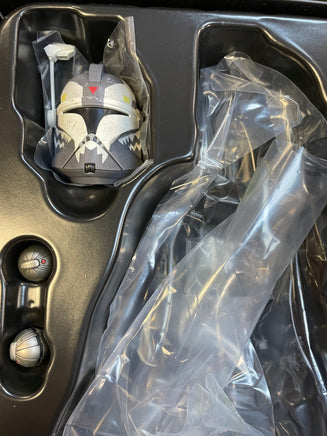 Clone Commander Wolffe TMS141 (Hot Toys, Star Wars) NEW/OPEN - Bitz & Buttons