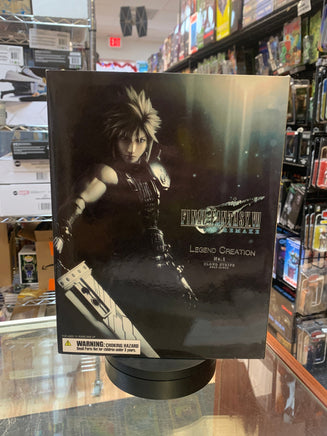 Cloud Strife No.1 (Final Fantasy Remake, PlayArts Kai) NEW - Bitz & Buttons