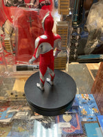 Ultra Man 1:12 (Mezco, Ultra Man)  **COMPLETE**