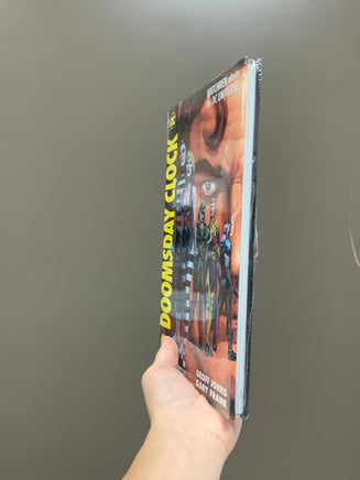 Doomsday Clock Part 1 (DC Comics Trade Hardback) - Bitz & Buttons