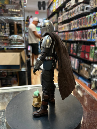 The Mandalorian (Mafex, Star Wars) **COMPLETE** - Bitz & Buttons