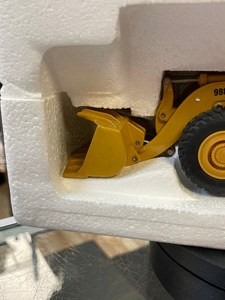 Caterpillar 988B Wheel Loader 1/50 Scale ( Vintage ERTL, CAT) - Bitz & Buttons