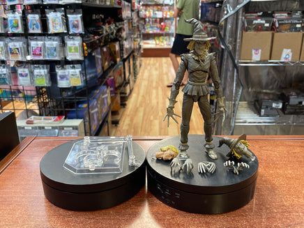 Scarecrow Hush Ver. No.229 (DC, Mafex) COMPLETE - Bitz & Buttons