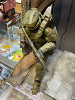 Master Chief & Spartan Locke PVC Statue (Halo 5 Guardians Limited Collector’s Edition) COMPLETE