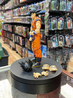 Lowest Born Goku 6463 (Bandai SH Figuarts , Dragon Ball Z) LOOSE