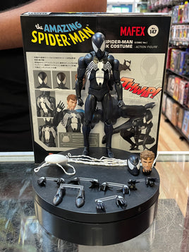 Spider-Man Black Costume Comic Ver. 147 (Medicom Mafex, The Amazing Spider-Man) OPEN\COMPLETE - Bitz & Buttons
