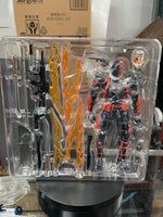 Deathstroke Ver. 1.5 (DC Comics Justice League, Revoltech Amazing Yamaguchi) COMPLETE - Bitz & Buttons