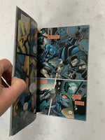 Batman Battle For The Cowl (DC Comics Trade TPB, Batman) - Bitz & Buttons