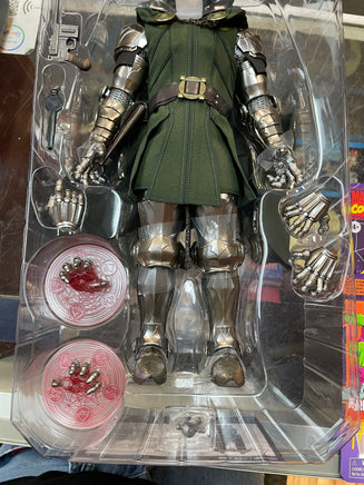 Doctor Doom #CMS-022 (Hot Toys, Marvel) COMPLETE - Bitz & Buttons