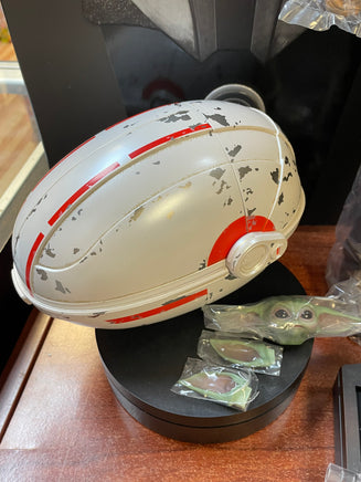 The Mandalorian & Grogu 1/4th Quarter Scale (Star Wars, Hot Toys) COMPLETE - Bitz & Buttons